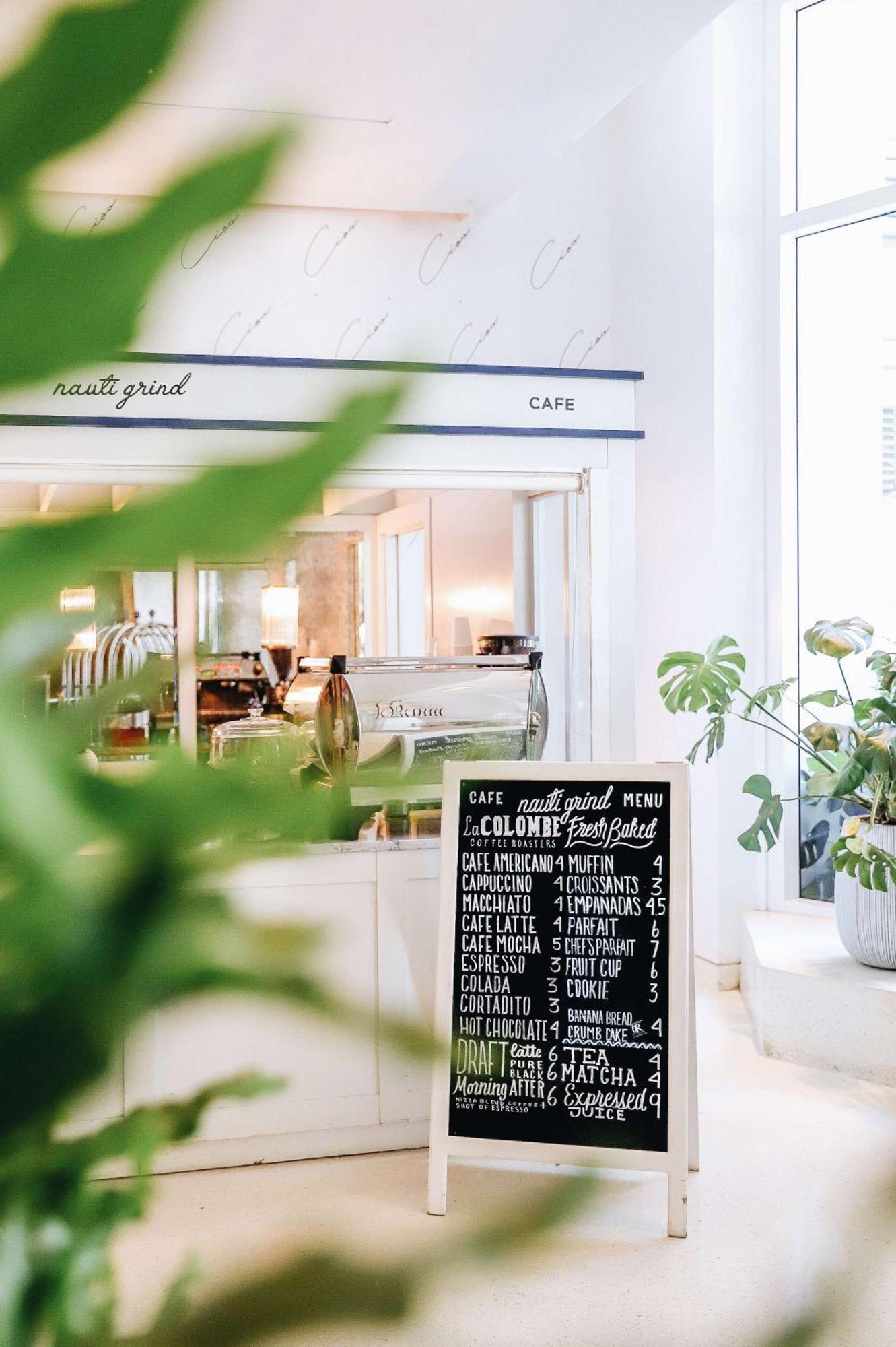 Nautilus Sonesta Miami Beach Kültér fotó Café